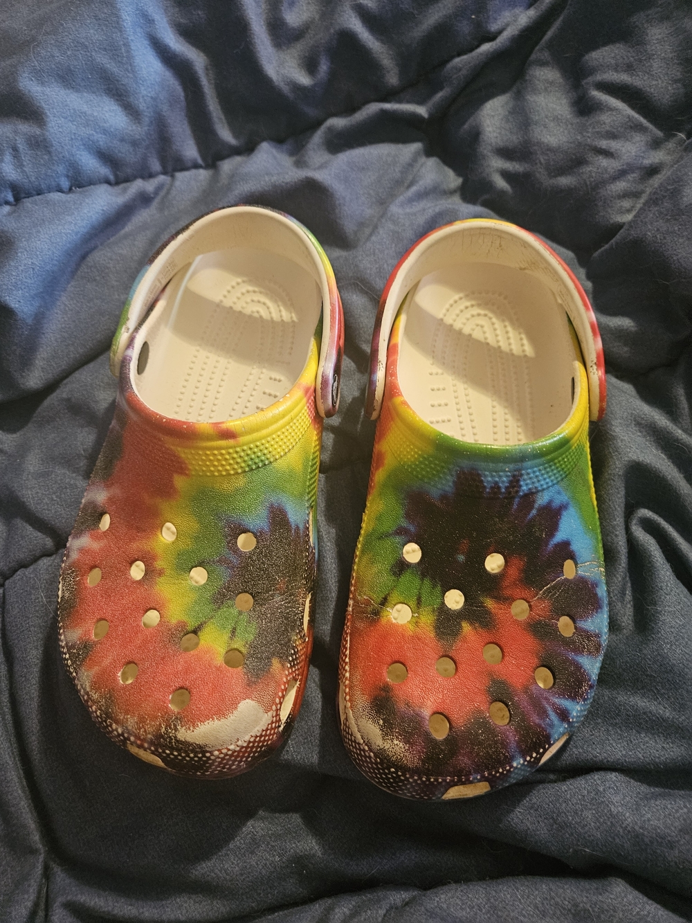 CROCS Womens Tie-Dye Clog in Rainbow Colors